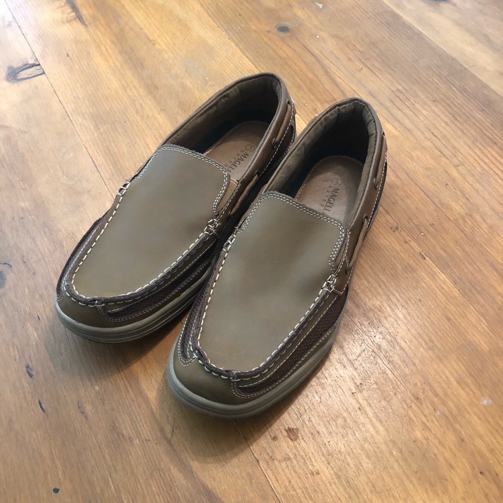 Magellan leather shoes! Size 11D only worn once!